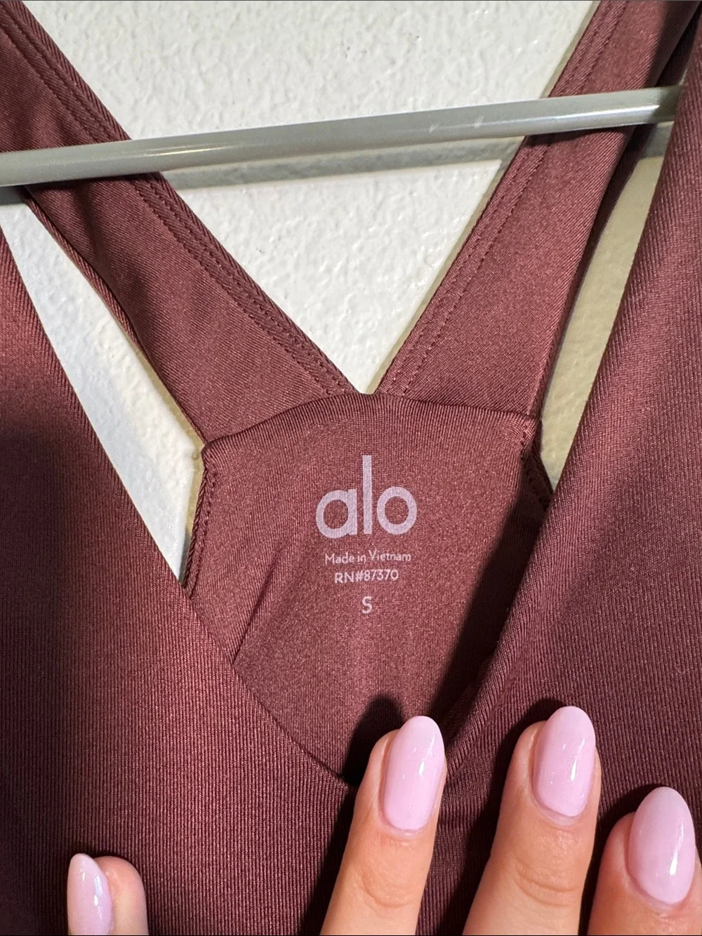 ALO Yoga Airbrush Real Bra Tank in Cherry Cola - S